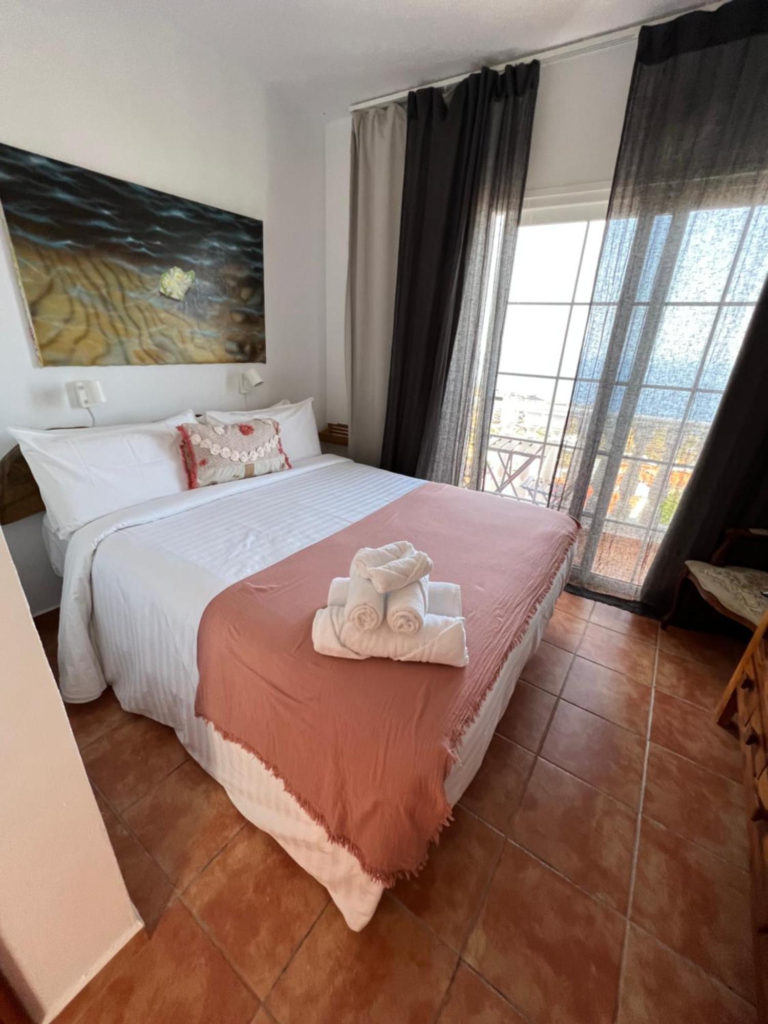 Geko Hotels Los Llanillos Buitenkant foto